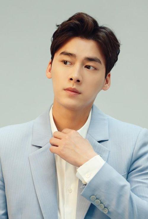 李易峰遭圈内爆料了吗